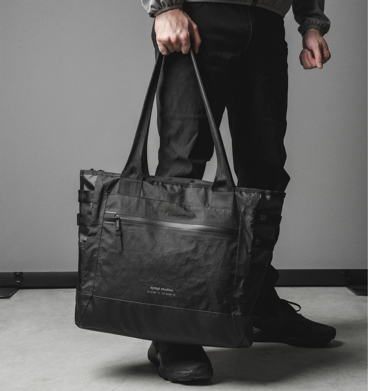 Sympl 16" All Terrain Tote 20L - Black