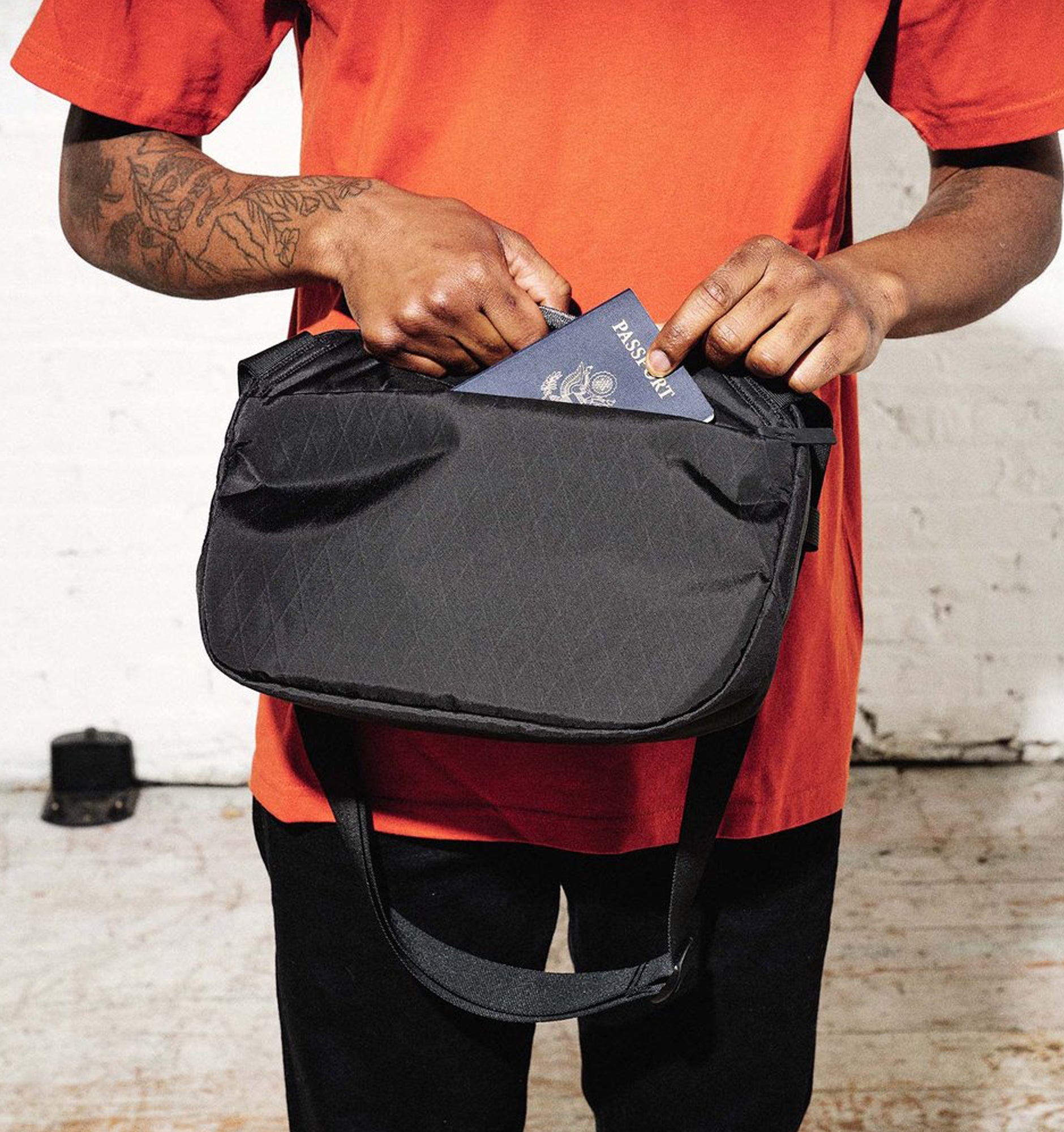 Aer day sling bag deals