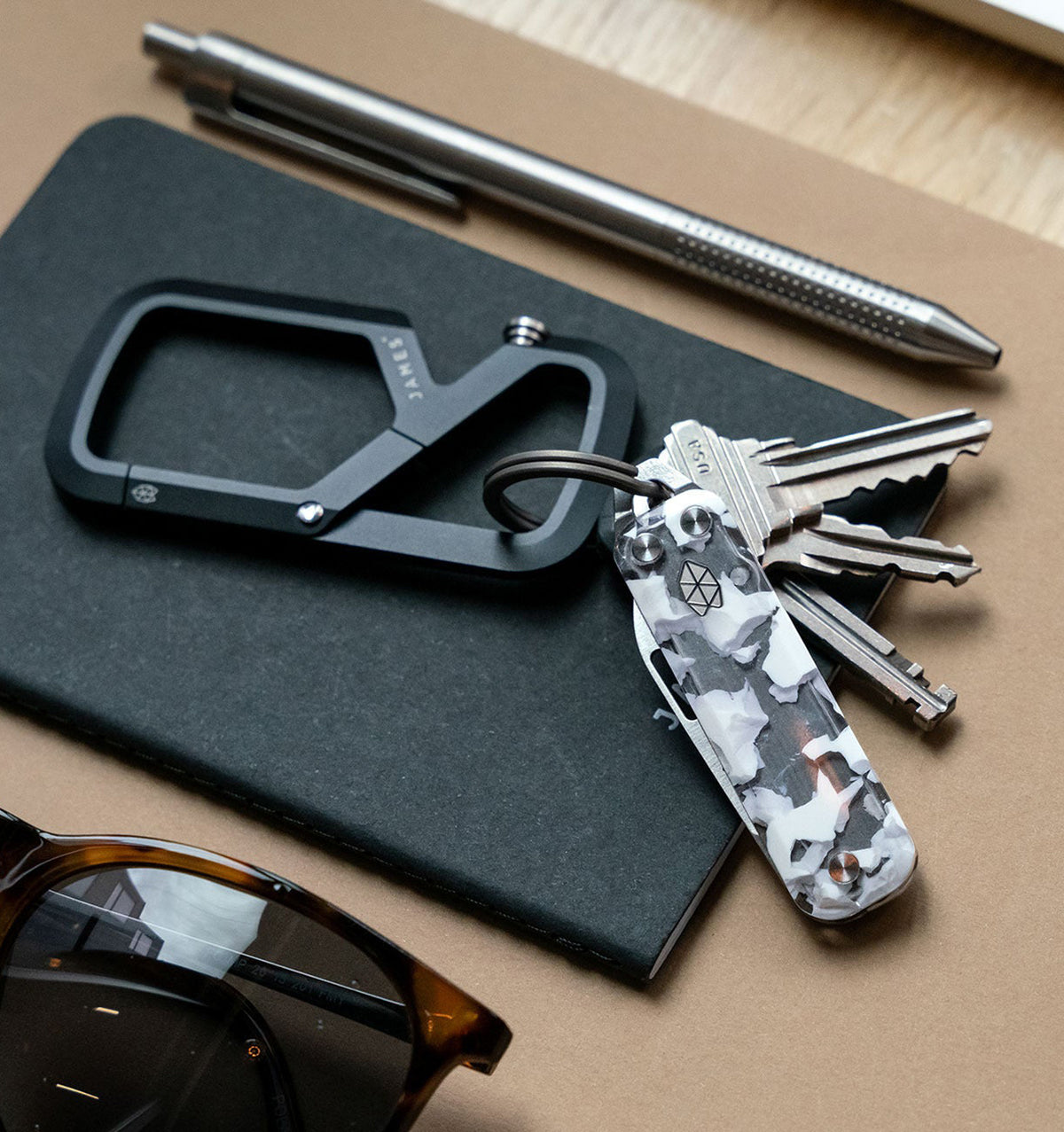 The James Brand - The Elko Utility Knife - Arctic Tortoise + Stainless